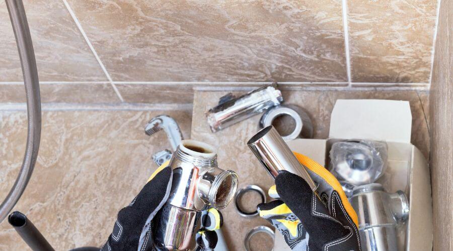 Professional gutter cleaning in National City, CA